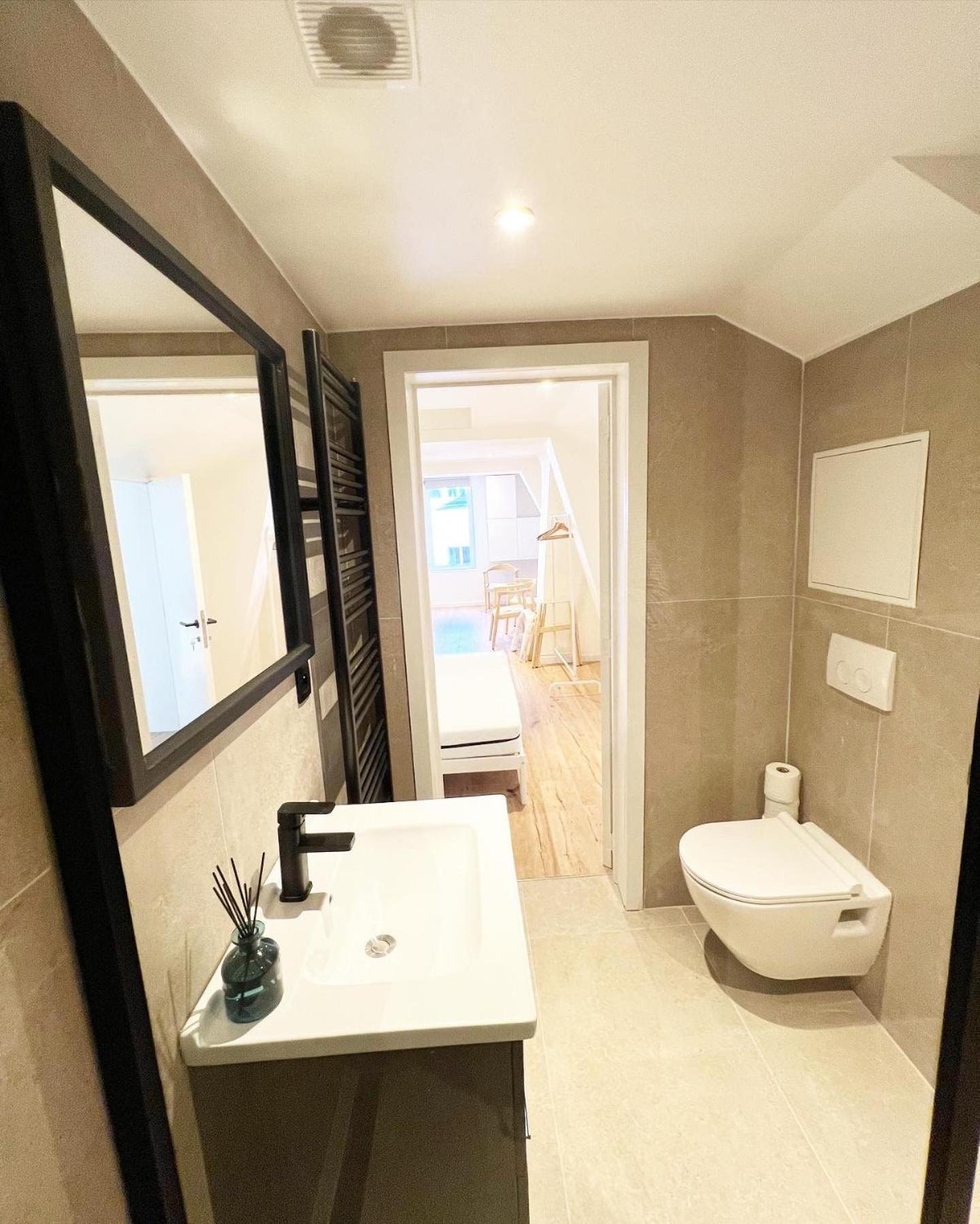אנטוורפן Mayfair Suites מראה חיצוני תמונה