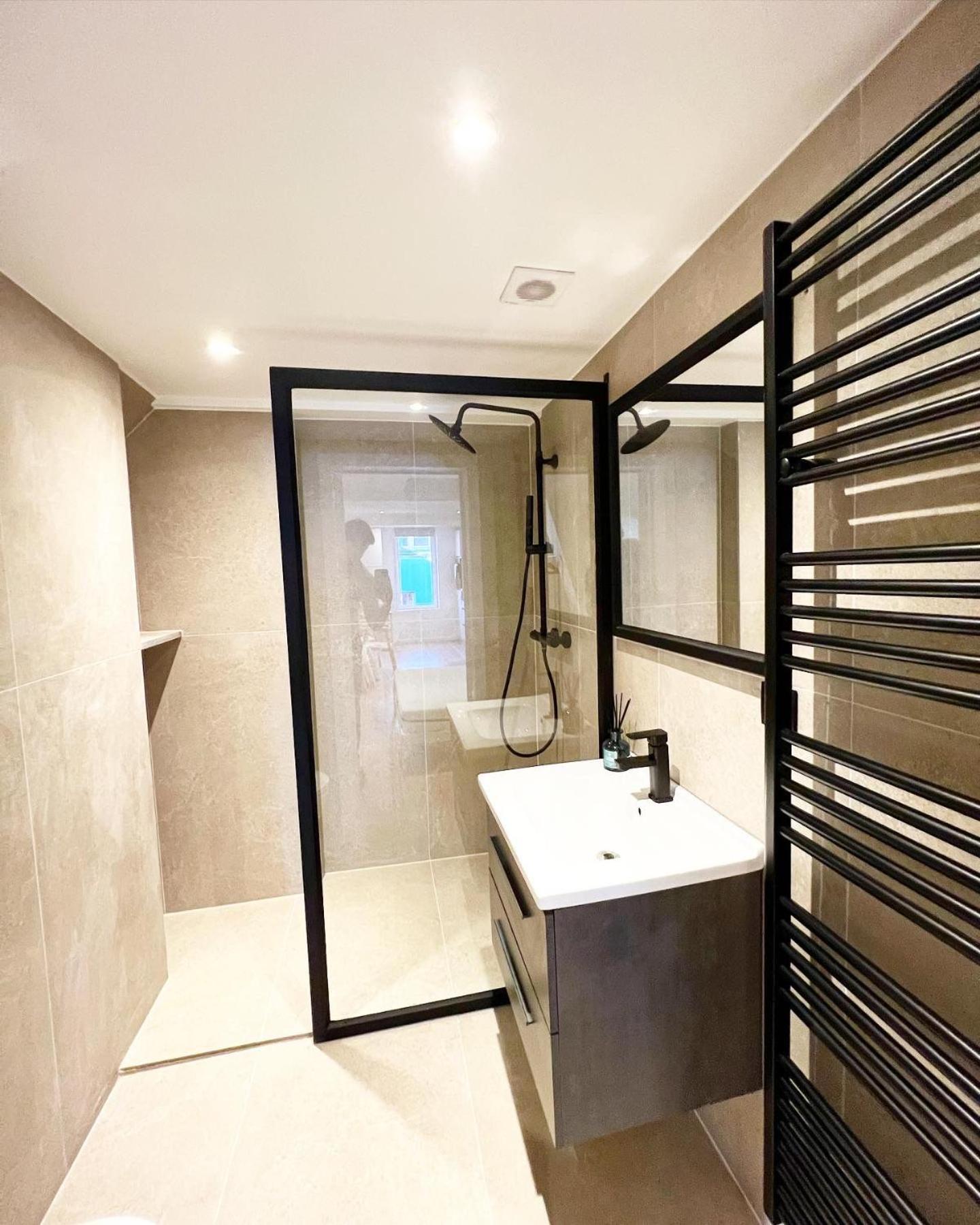 אנטוורפן Mayfair Suites מראה חיצוני תמונה