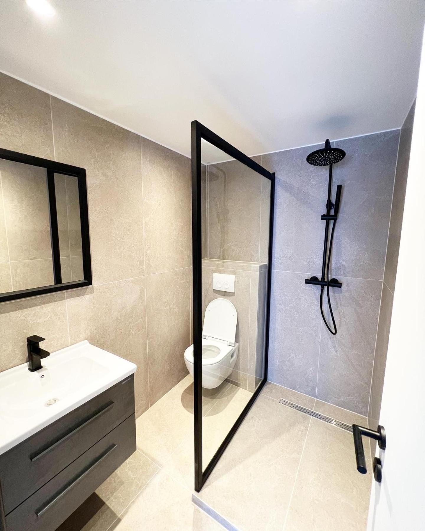 אנטוורפן Mayfair Suites מראה חיצוני תמונה