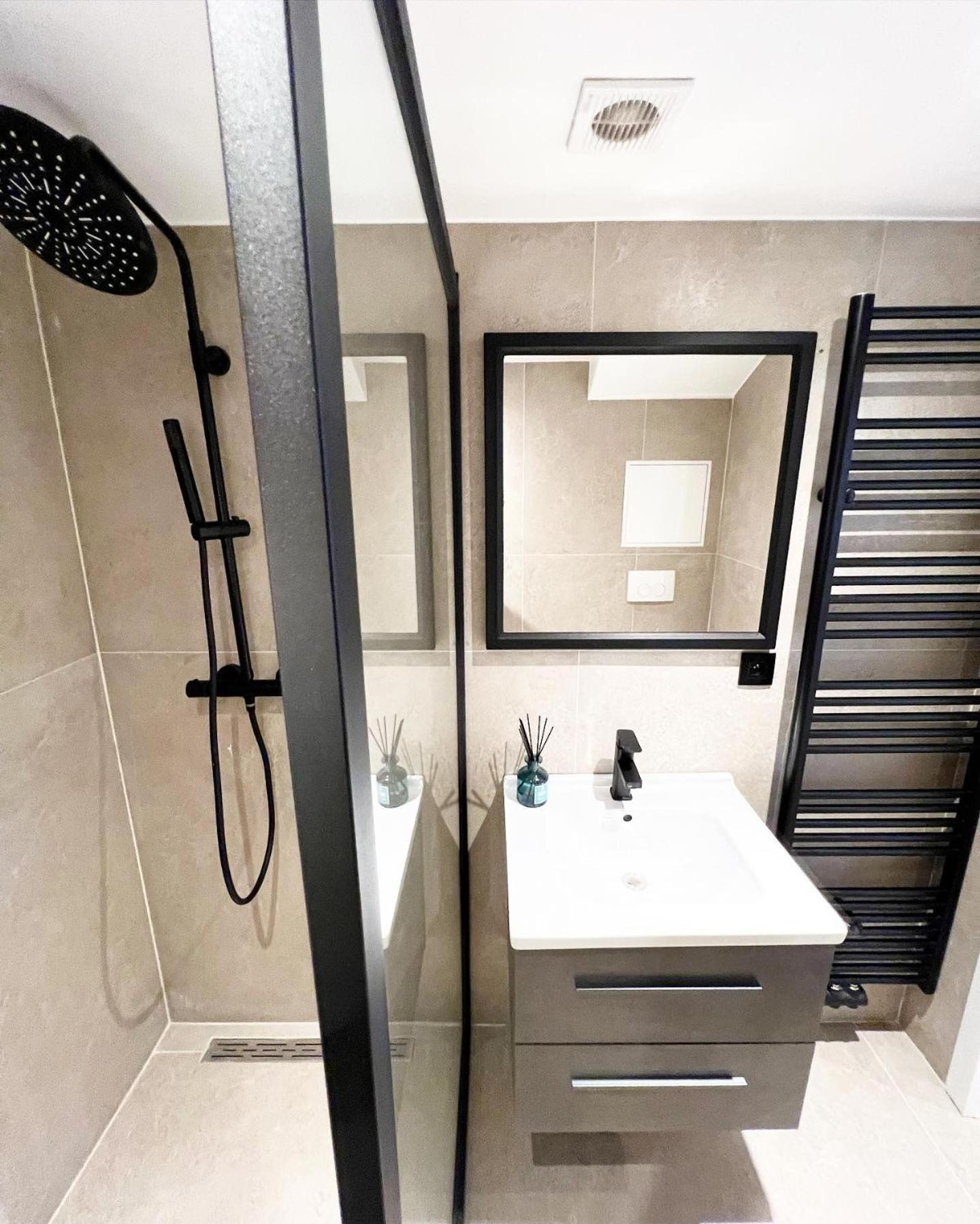 אנטוורפן Mayfair Suites מראה חיצוני תמונה