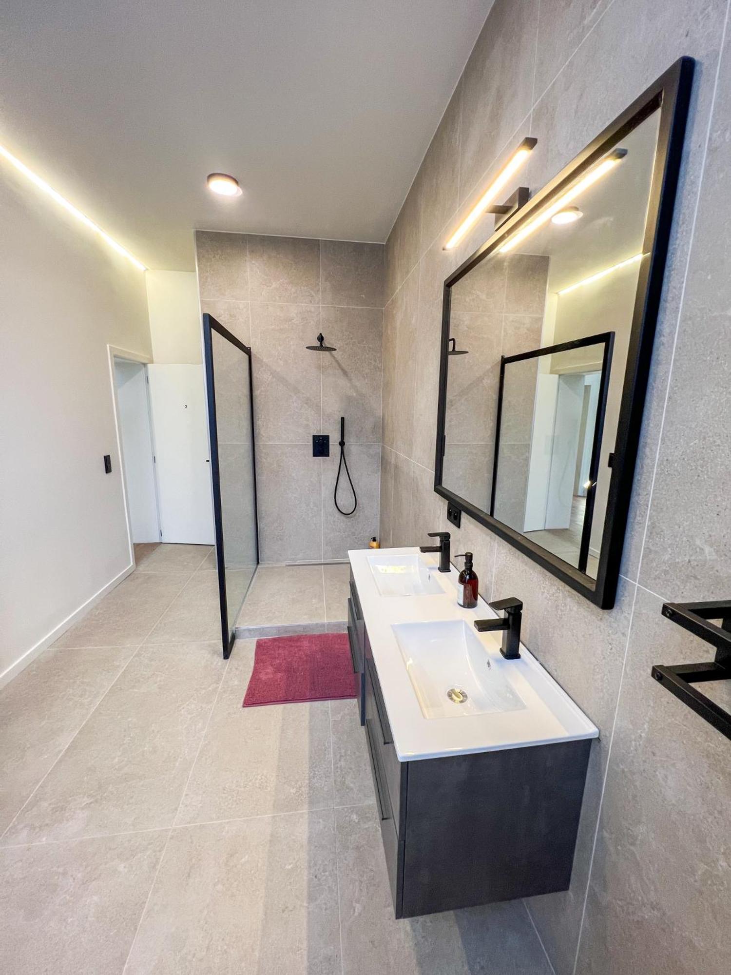 אנטוורפן Mayfair Suites מראה חיצוני תמונה